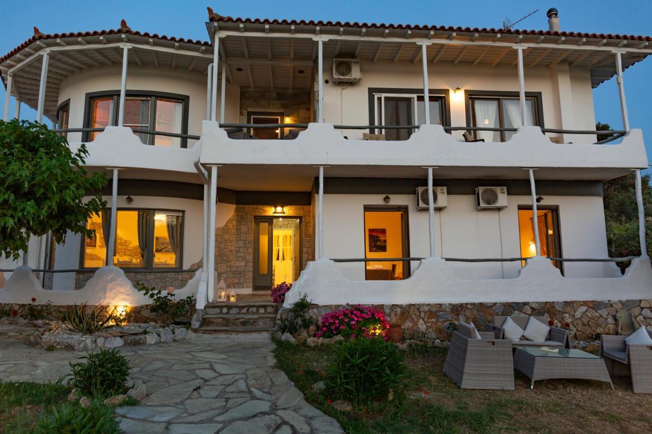 Karavos Sea View Apartments Skopelos Town Exterior photo