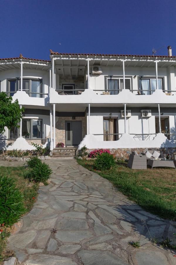 Karavos Sea View Apartments Skopelos Town Exterior photo