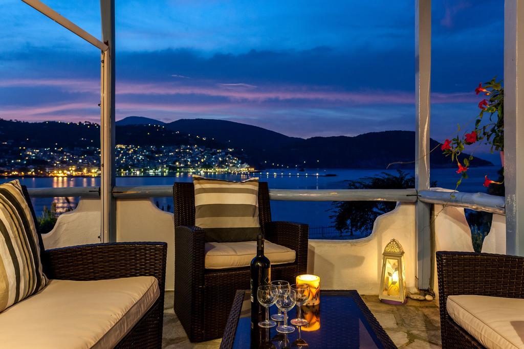 Karavos Sea View Apartments Skopelos Town Exterior photo